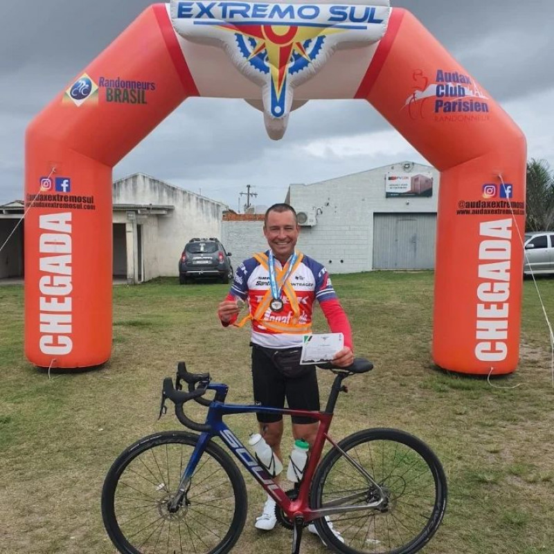 CICLISTA LOURENCIANO COMPLETA AUDAX 200