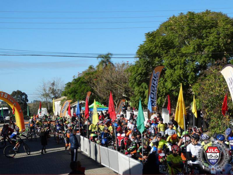 A FESTA DO PEDAL EM ARAMBARÉ